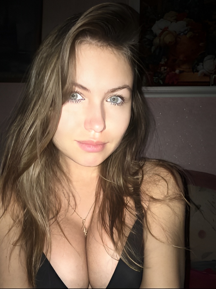 Стефания привлекальеная девушка из Витебска цена от 10000 руб