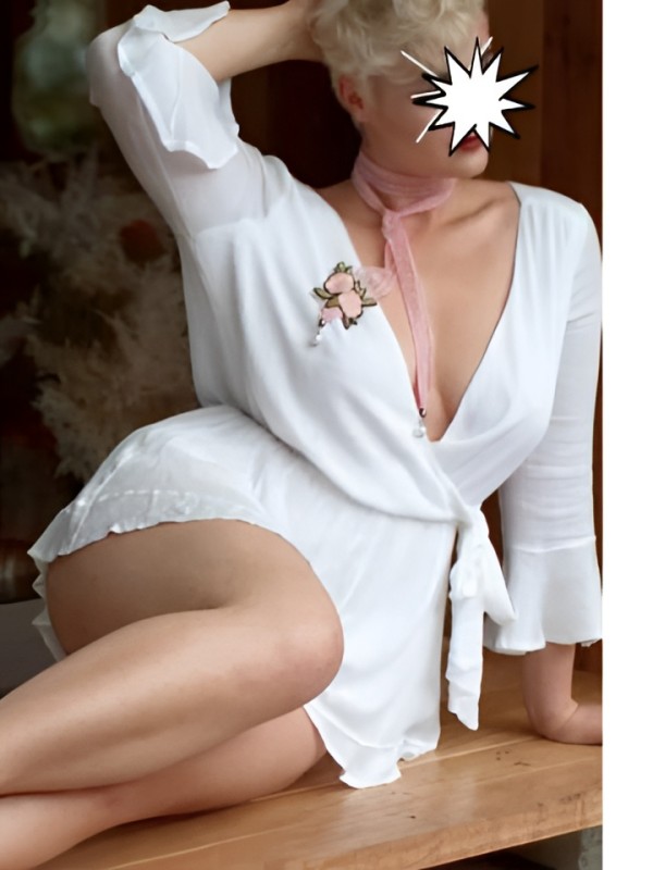 Эмма привлекательная девушка из Витебска цена от 2500 руб