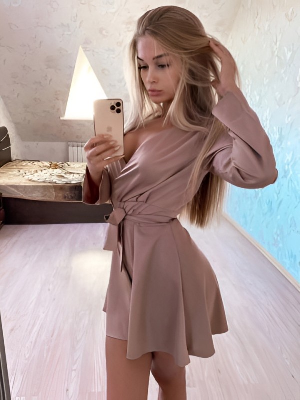 Леся привлекательная девушка из Витебска цена от 3000 руб