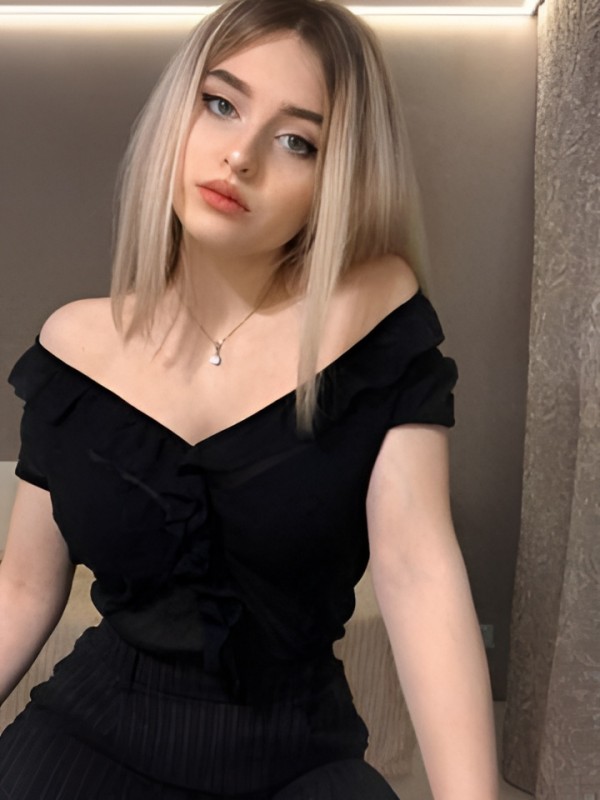 Владислава привлекательная девушка из Витебска цена от 1500 руб