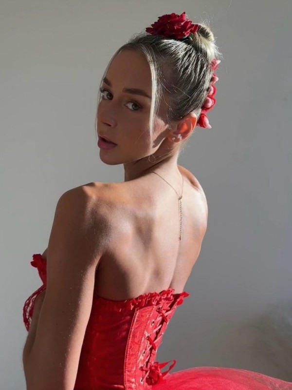 Настя фото 4