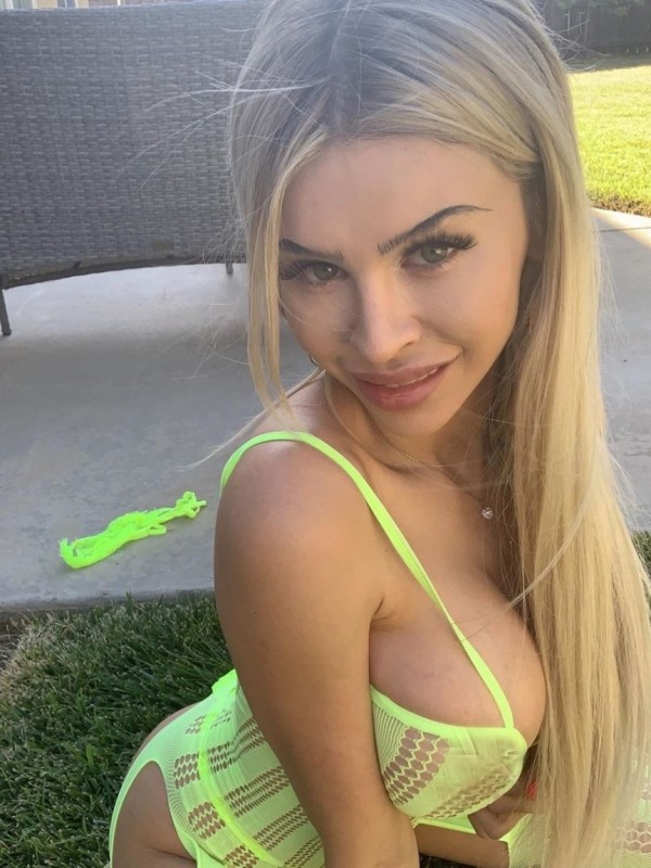 Люда привлекательная девушка из Витебска цена от 4000 руб